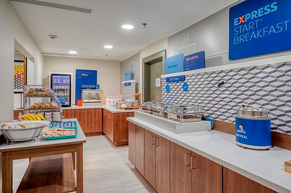 Holiday Inn Express Hotel & Suites Greenville By IHG