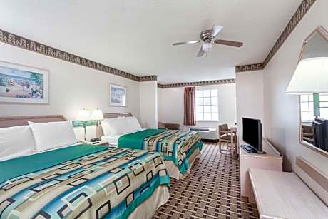 Studio Suite with Two Queen Beds - Non-Smoking