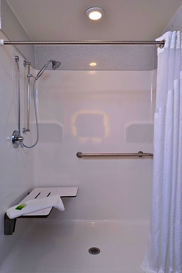 Holiday Inn Express and Suites West Ocean City By IHG