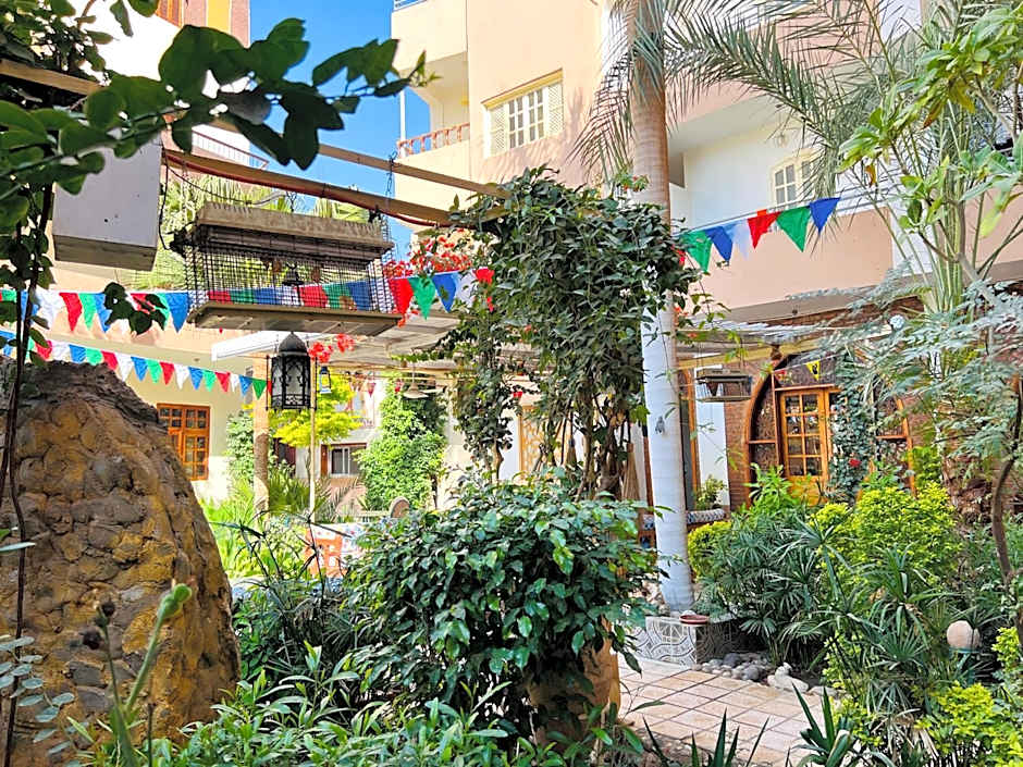 Amon Hotel