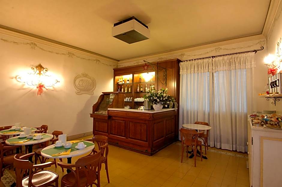 Hotel Moderno