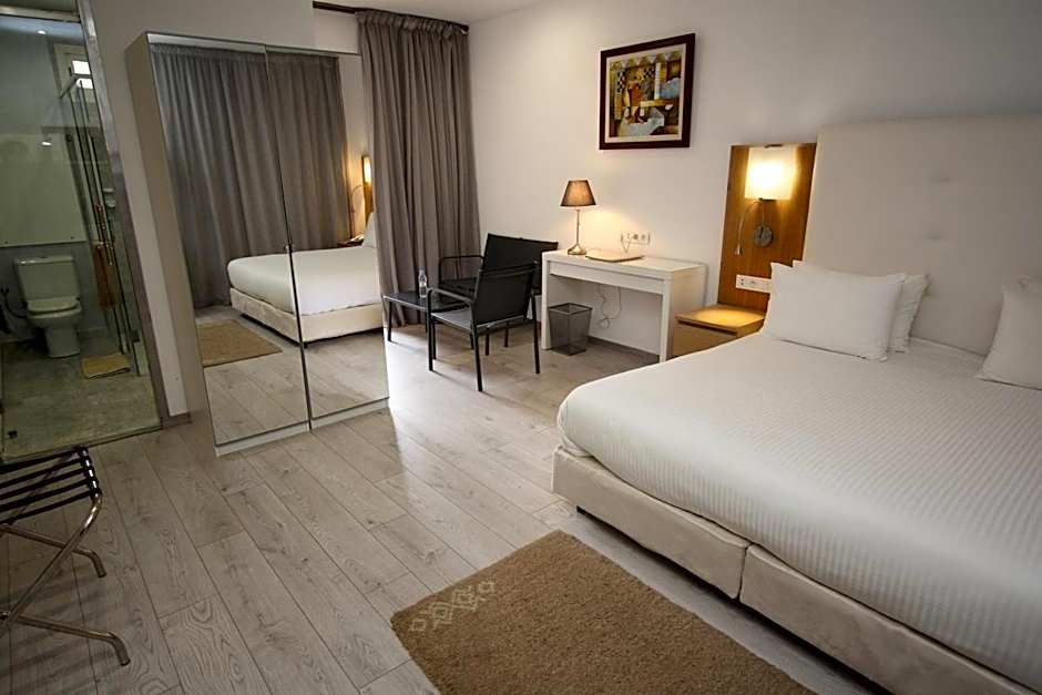 Casablanca Suites & Spa