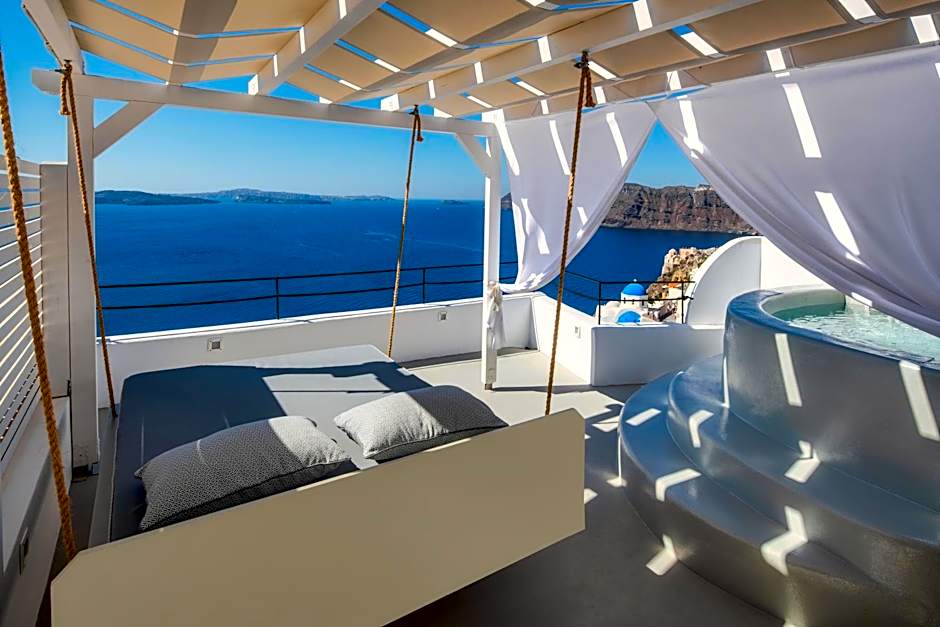 Kaleidoscope Oia Suites