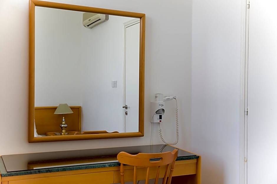 Eliofos Elegant Maisonettes