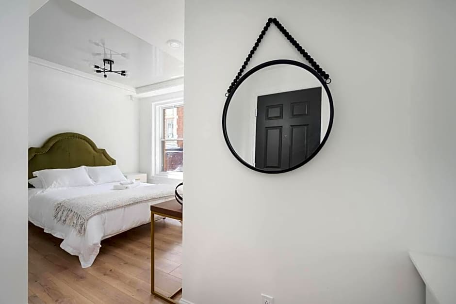 Penfield Suites – Montreal