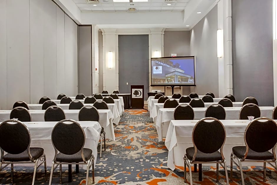 DoubleTree by Hilton Little Rock