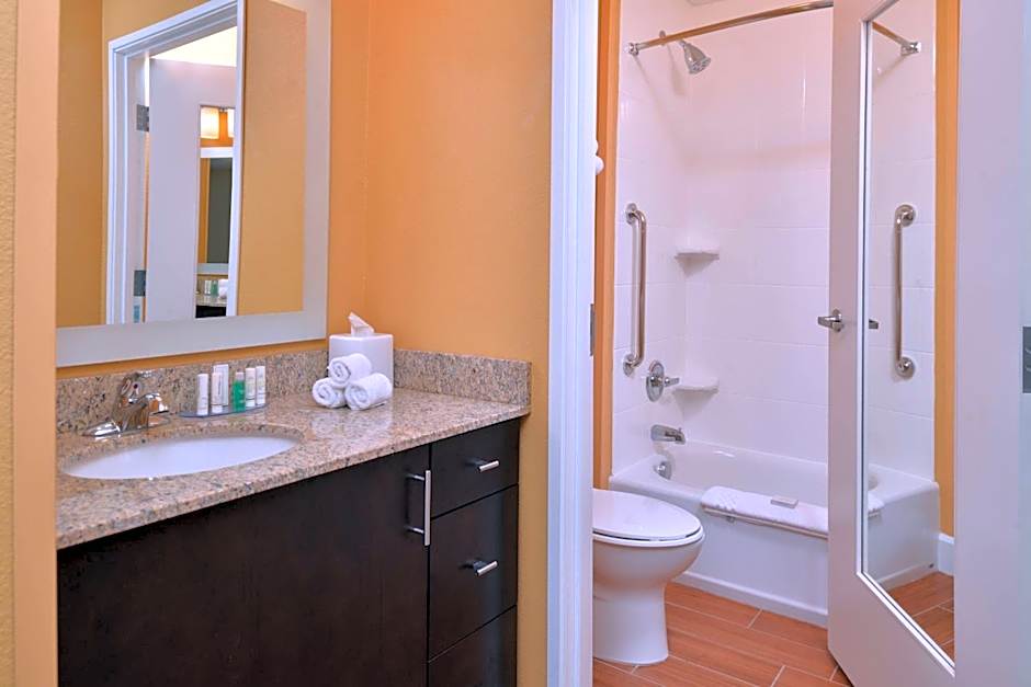 TownePlace Suites by Marriott Detroit Commerce