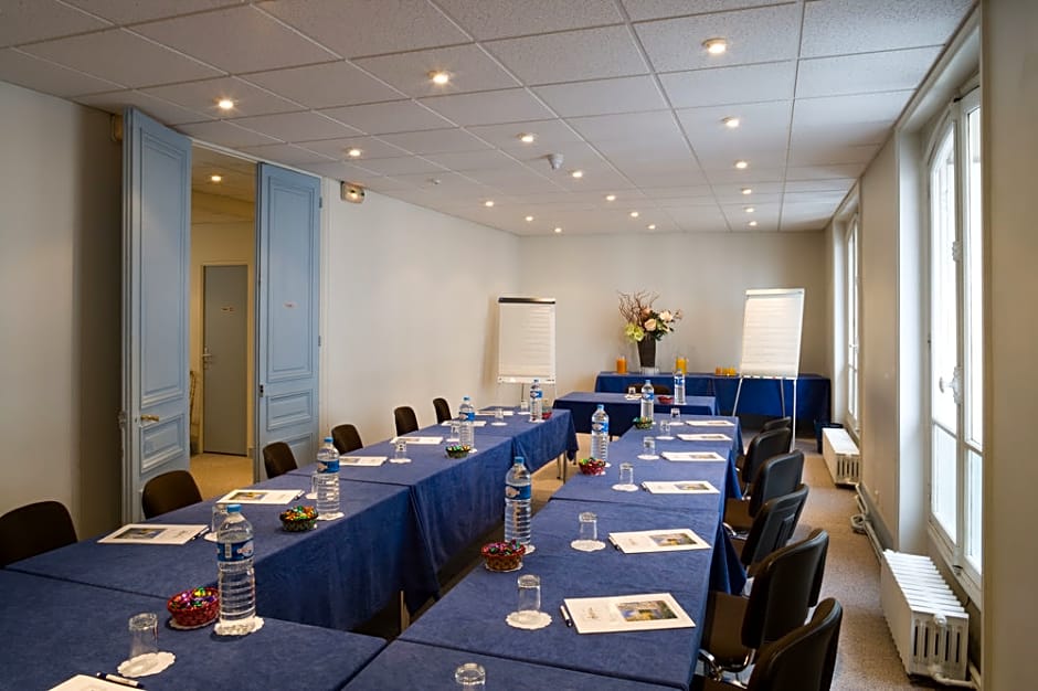 Tribe Paris Batignolles