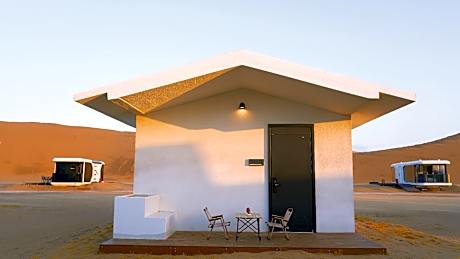 宁夏星途之路沙漠观星酒店