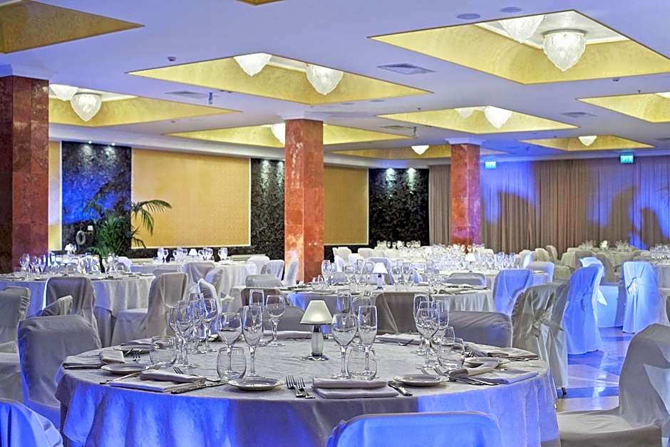 Delta Hotels by Marriott Giardini Naxos