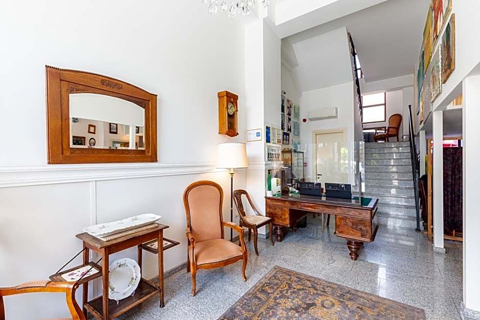 Hotel N16