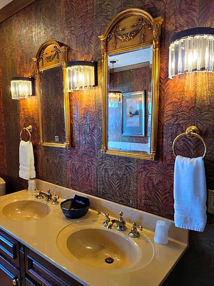 Altland House Inn & Suites