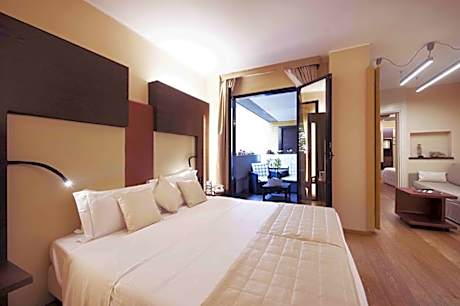 Connecting Double Rooms