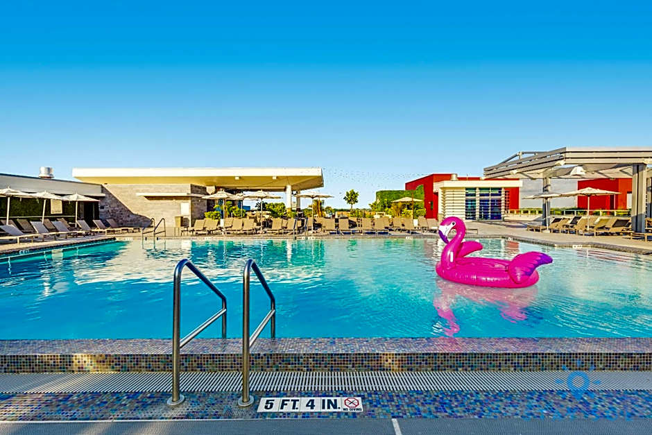 New Studio - Hollywood Beach Bliss for 2