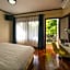 Parasol Blanc Hotel