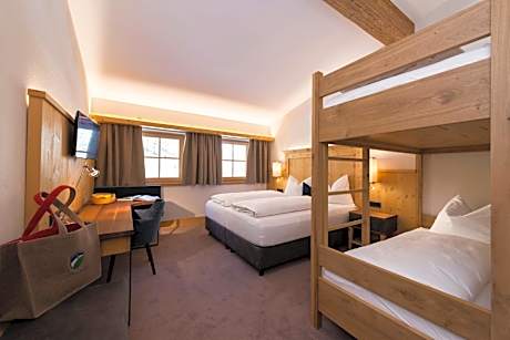 Standard Family Room