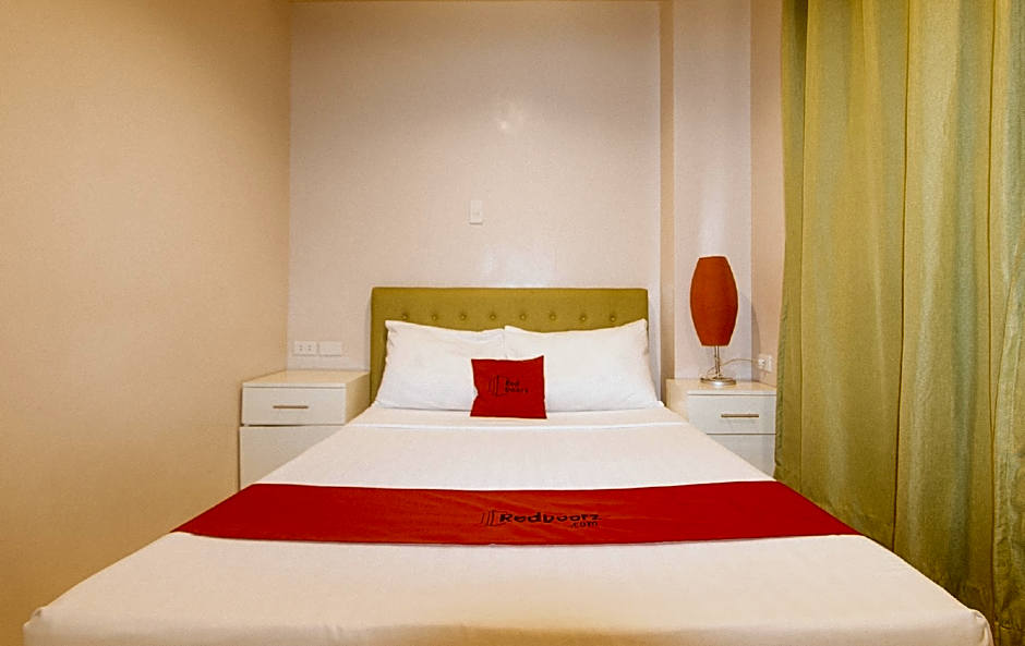RedDoorz @ Benelio Suites Pavia Iloilo