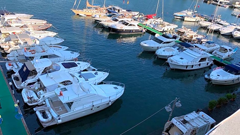 Molo35 – Ischia, CO
