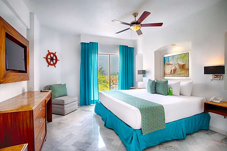 Photo 1 of 11 of Standard 1 King Bed