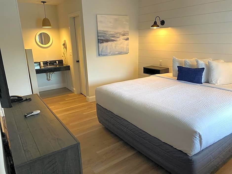 The ShoreHouse