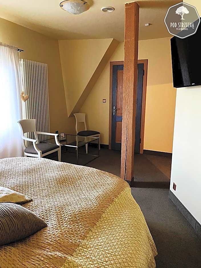 Dom Wypoczynkowy "Pod Strzechą" w Giewartowie