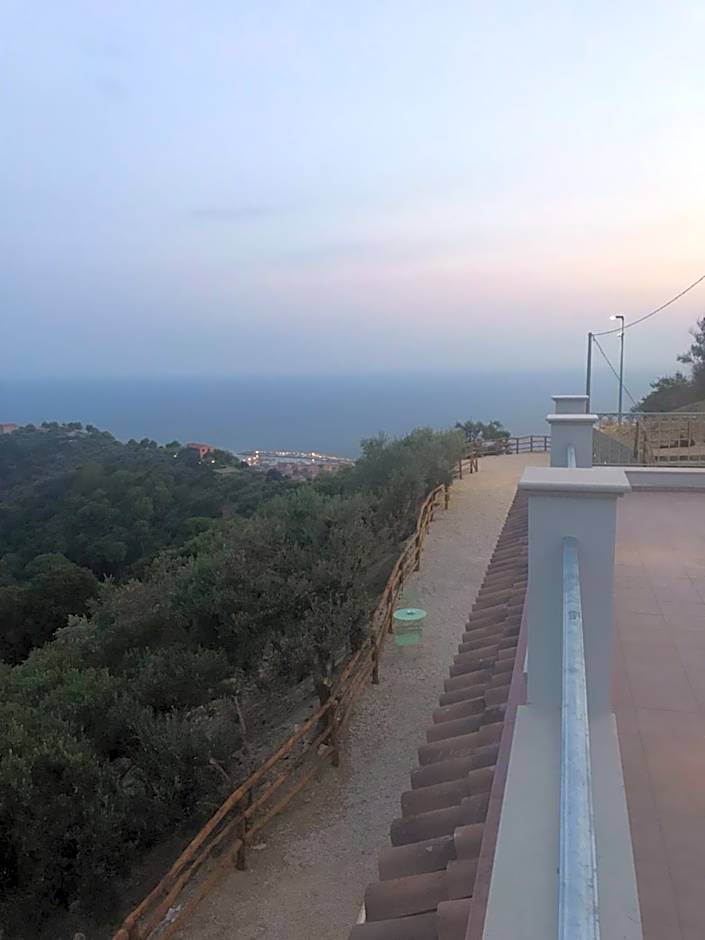 Country House “ Il Mandorlo”