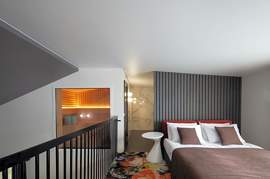 Amsterdam Plaza Hotel & SPA