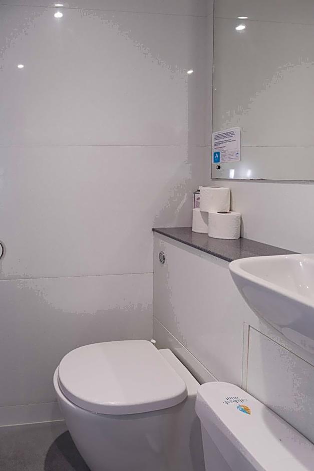 Astor Kensington Hostel