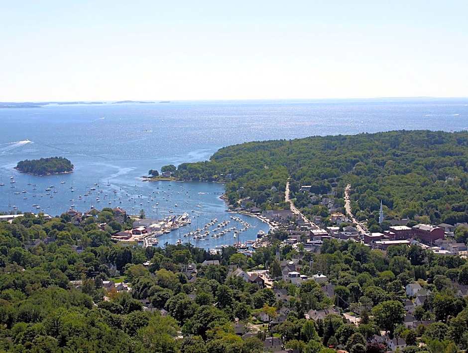 Grand Harbor Inn