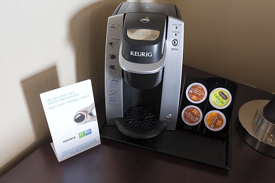 Holiday Inn Express Hotel & Suites Lynnwood By IHG