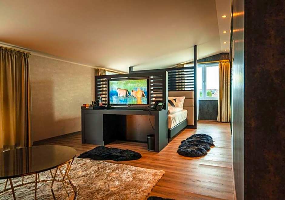 Foto 1 von 28 von Deluxe 1 King Bed Suite