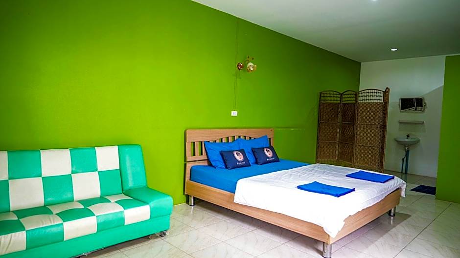 RoomQuest Amphawa VaylaSamran