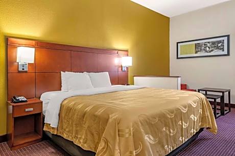 King Room - Accessible/Non-Smoking