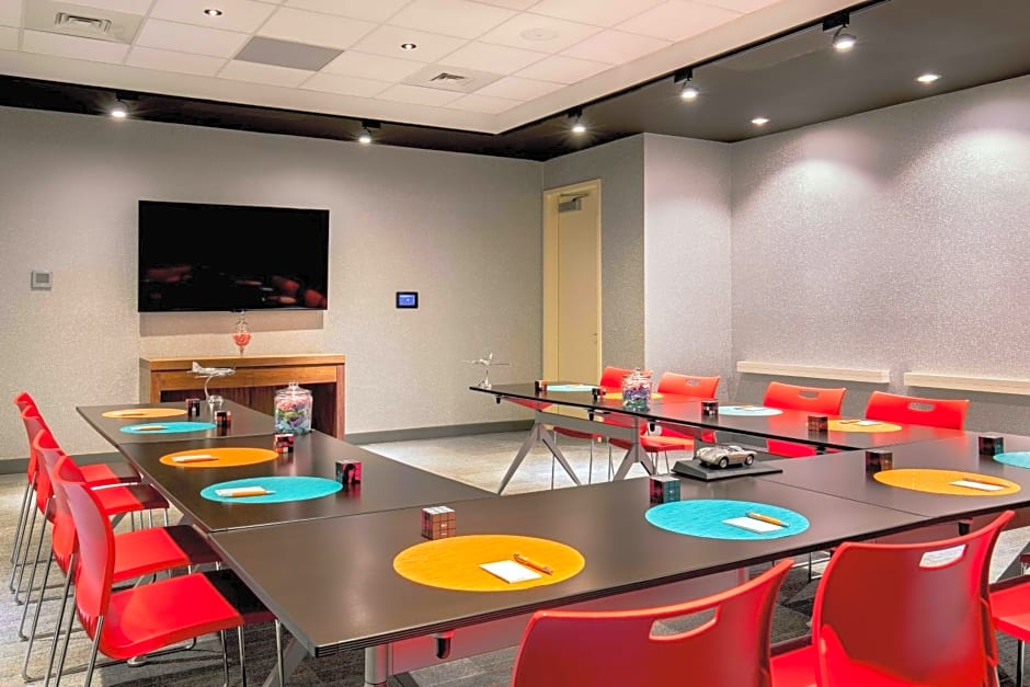 Aloft Alpharetta