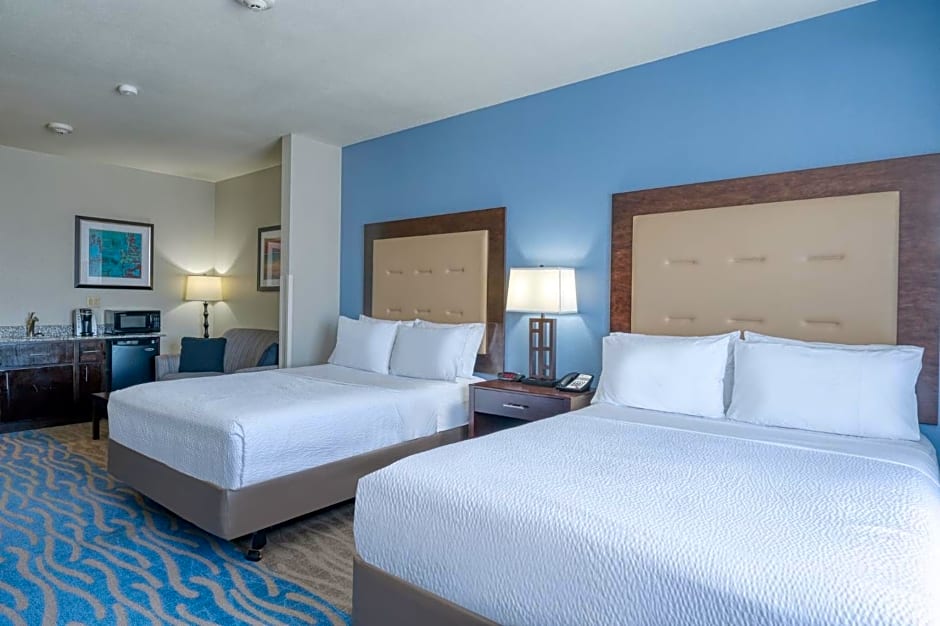 Holiday Inn Express and Suites Edwardsville