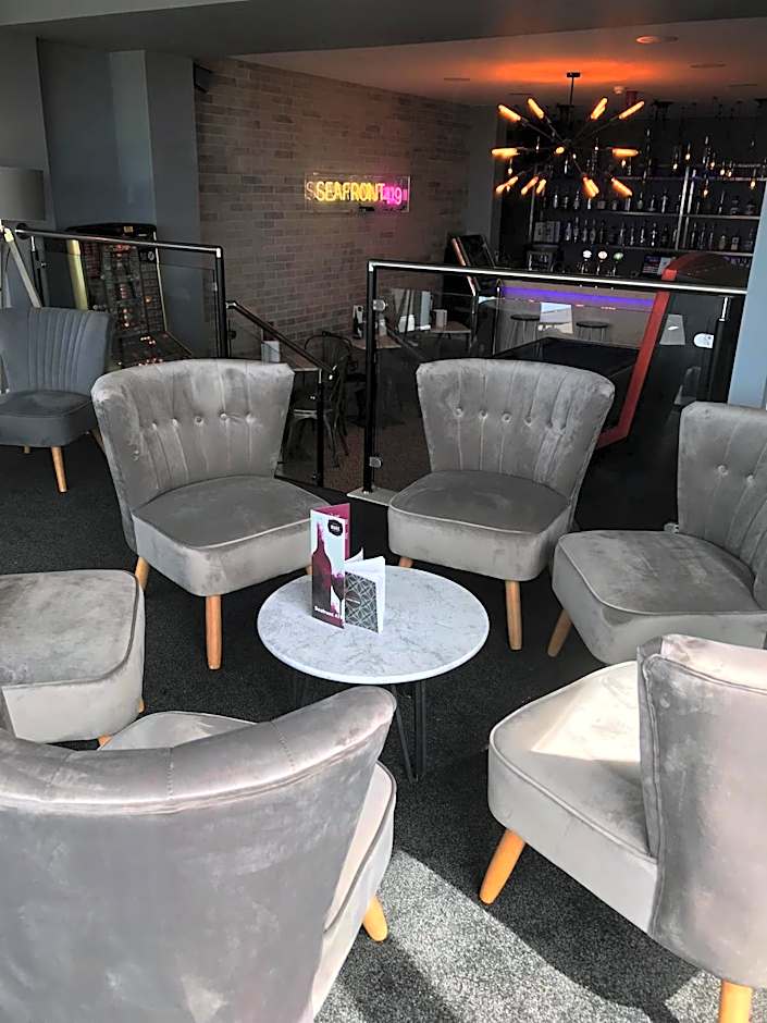 ApartHotel421 by Seafront Collection