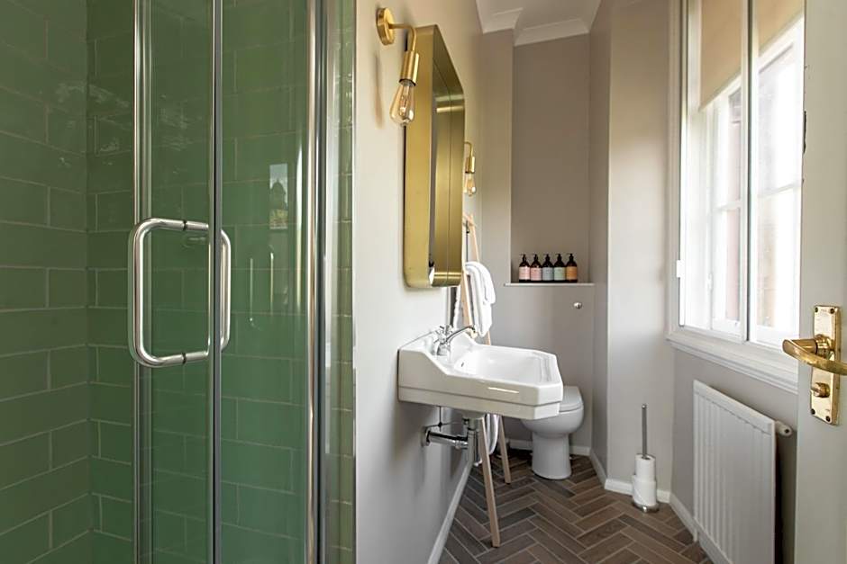 Celentano's Restaurant with Rooms