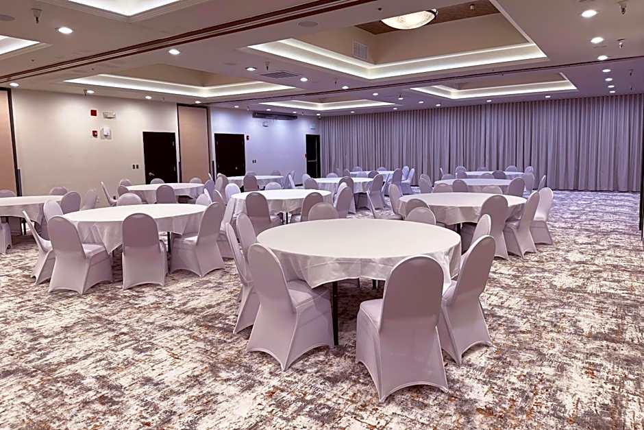 Ramada by Wyndham Tukwila Southcenter