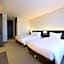 Geoje Artnouveau Suite Hotel