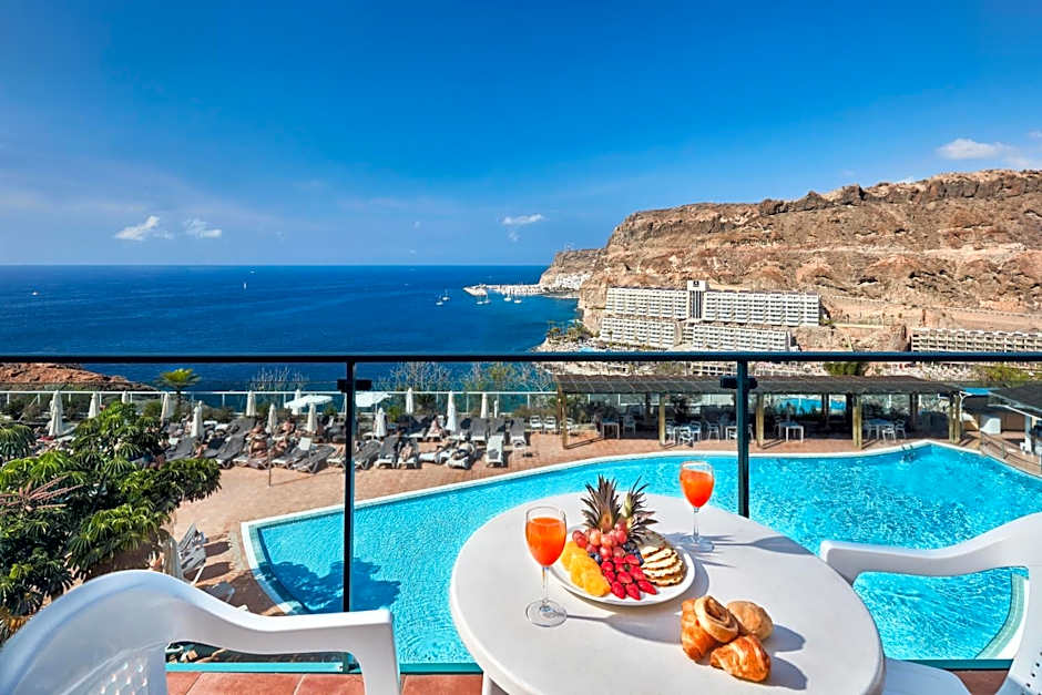 Mogan Princess & Beach Club