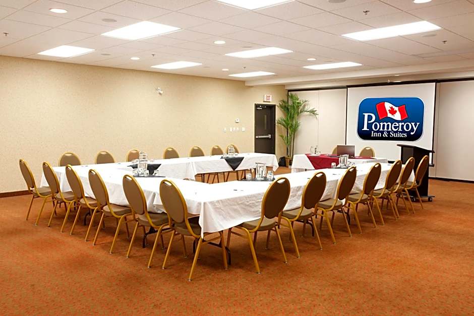 Pomeroy Inn and Suites Chetwynd