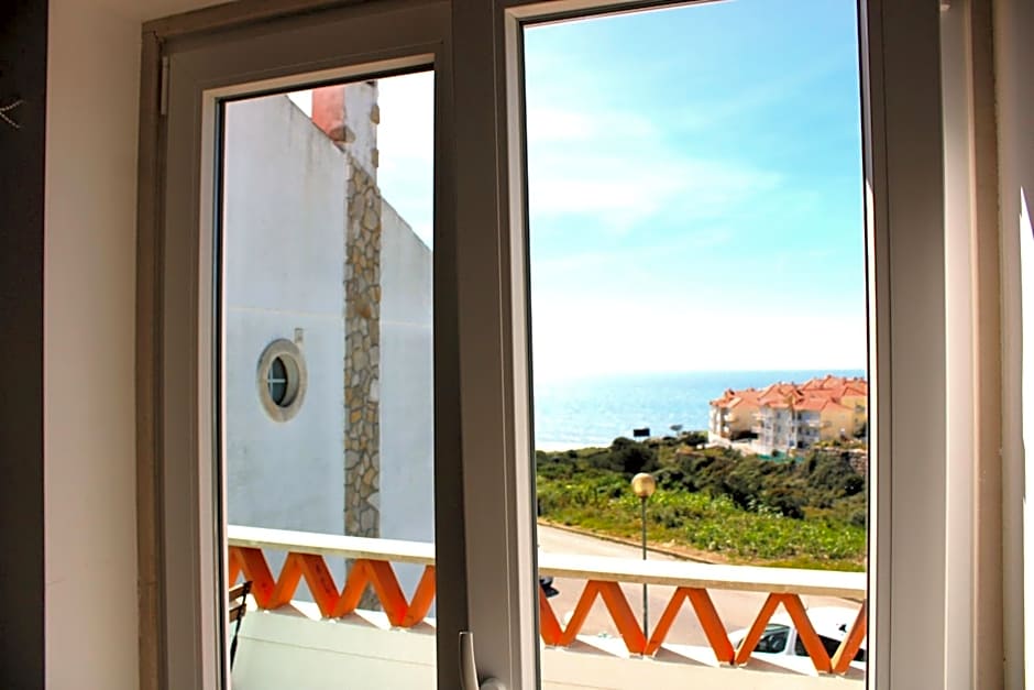 Surf Yoga Ericeira Guest House