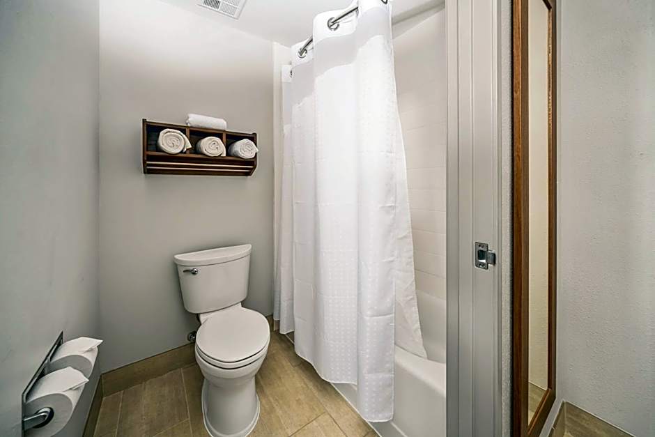 Holiday Inn Express Chicago Northwest-Vernon Hills By IHG