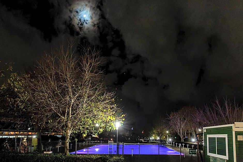 Roma Camping in Town