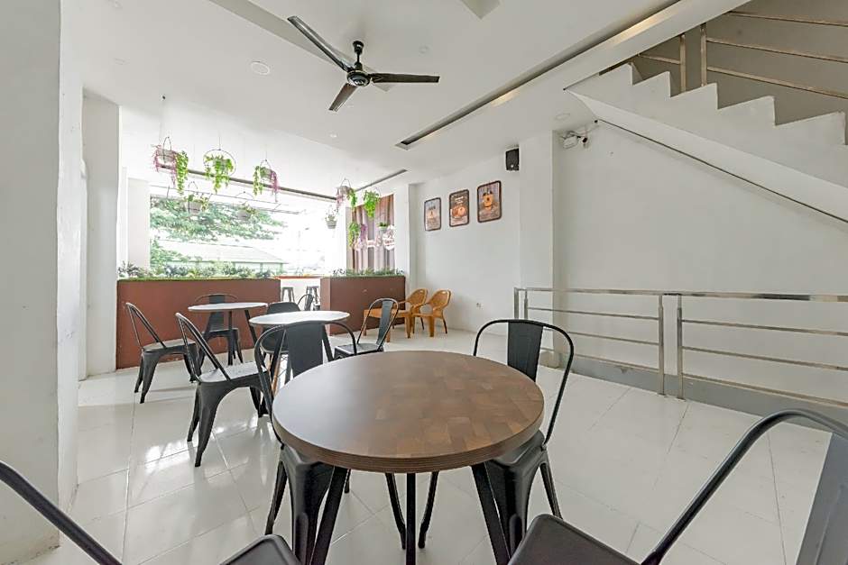 RedDoorz @ Capsule Inn Teuku Umar