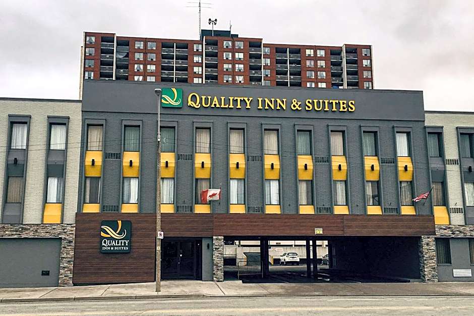 Quality Inn & Suites Windsor