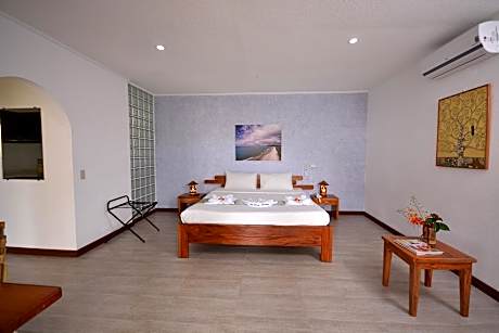 Studio Room