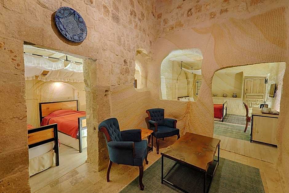 Taru Cave Suites