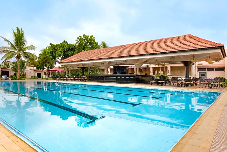 Ramada Plaza by Wyndham Karachi Airport Hotel