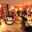 Sunflower Beach Backpacker Hostel & Bar